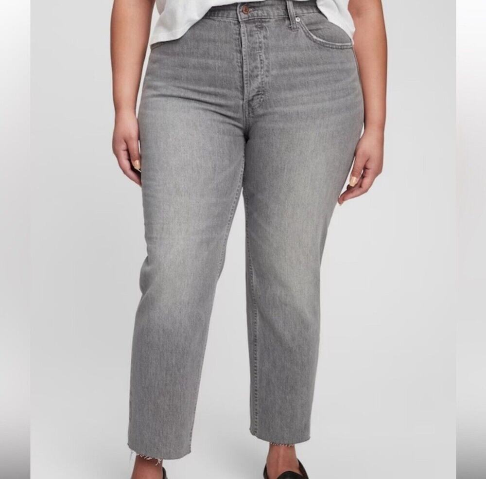 GAP Cheeky Straight Jeans Women’s 32 14R High Rise Gray Button Fly Raw Hem